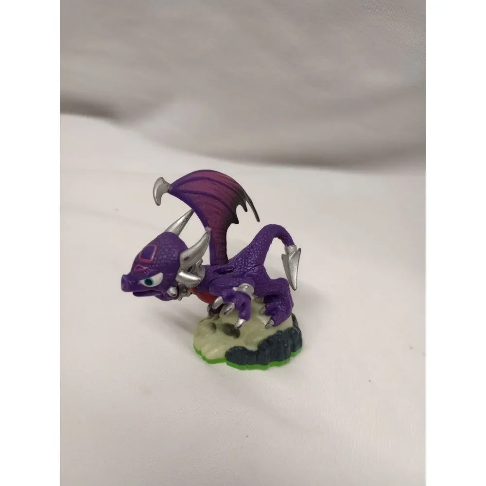 Skylanders Spyro's Adventure Cynder Video Game Action Figure‎ Activision 2011